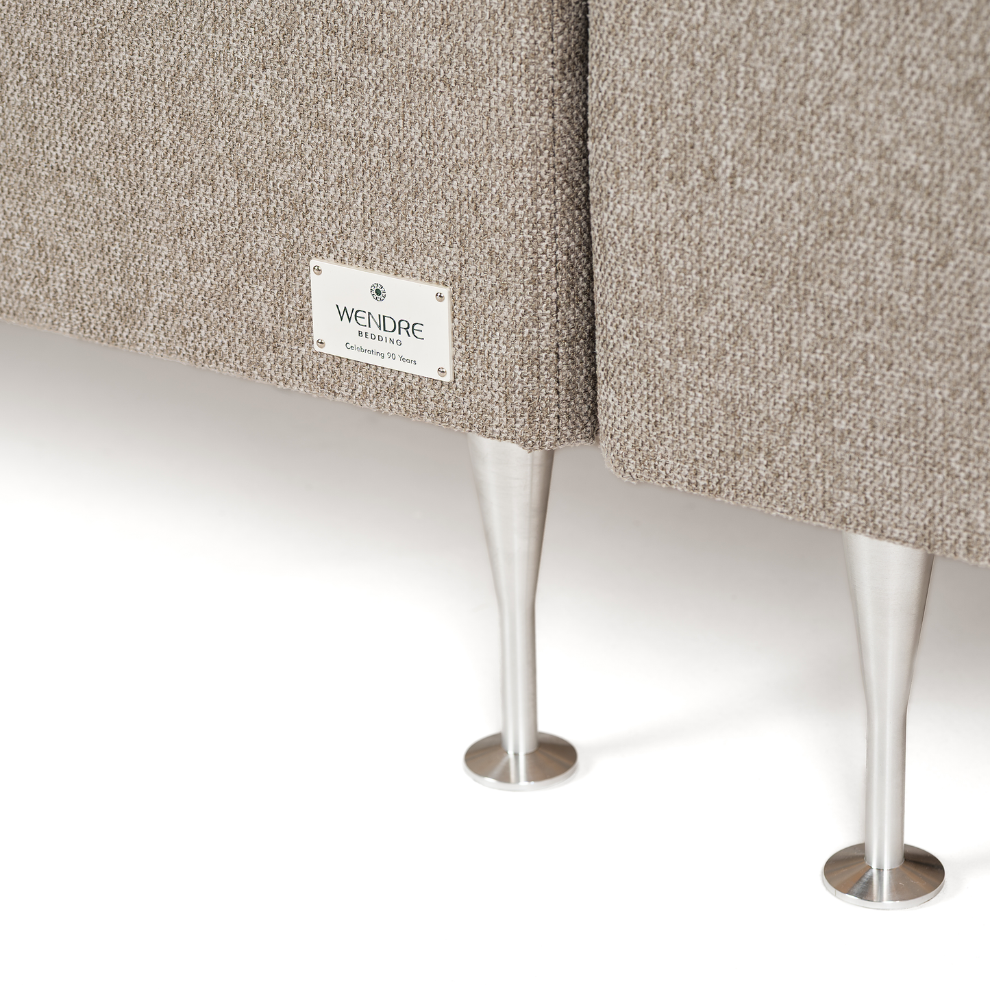 Wendre 90 Limited Edition continental bed 160x200